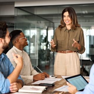 Woman explaining to a group